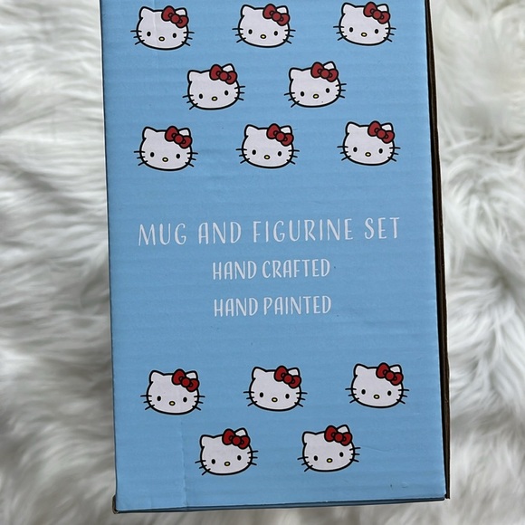 🆕 Hello Kitty Mug & Figurine Set Hand Painted Gift Set - Picture 5 of 7